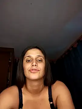 Snapshot of Catalinacandela chatting on 12/14/24, 02:12 Catalinacandela online show from 12/14/24, 02:12