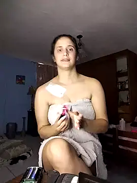 Snapshot of Catalinacandela chatting on 01/06/26, 07:39 Catalinacandela online show from 01/06/26, 07:39