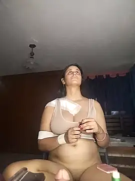 Snapshot of Catalinacandela chatting on 02/28/26, 08:21 Catalinacandela online show from 02/28/26, 08:21