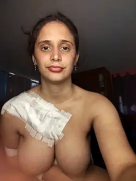 Snapshot of Catalinacandela chatting on 03/03/26, 07:42 Catalinacandela online show from 03/03/26, 07:42