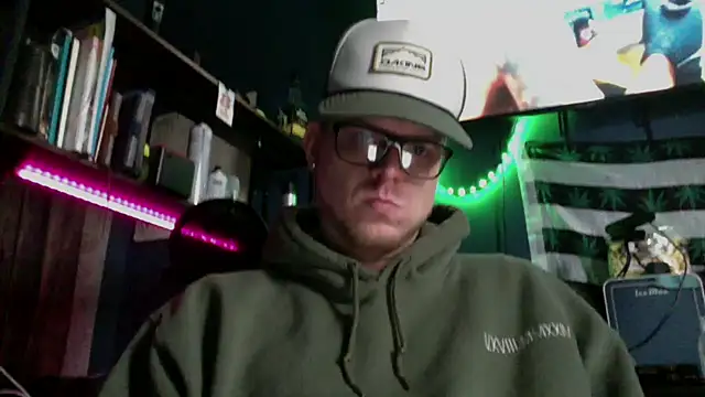 Snapshot of traejddd chatting on 03/21/26, 03:48 traejddd online show from 03/21/26, 03:48