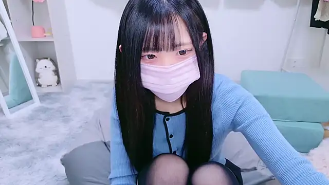 Snapshot of Suzu_ch_xx chatting on 12/04/24, 02:26 Suzu ch xx online show from 12/04/24, 02:26