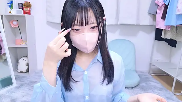 Snapshot of Suzu_ch_xx chatting on 03/10/25, 06:12 Suzu ch xx online show from 03/10/25, 06:12