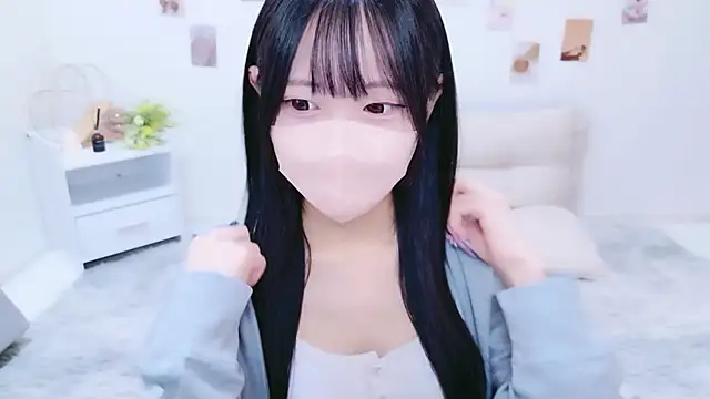 Snapshot of Suzu_ch_xx chatting on 10/07/25, 01:08 Suzu ch xx online show from 10/07/25, 01:08