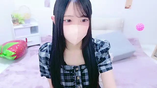 Snapshot of Suzu_ch_xx chatting on 05/14/26, 05:20 Suzu ch xx online show from 05/14/26, 05:20