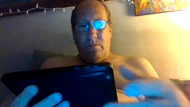 hornyrich69 online show from 04/14/26, 05:35