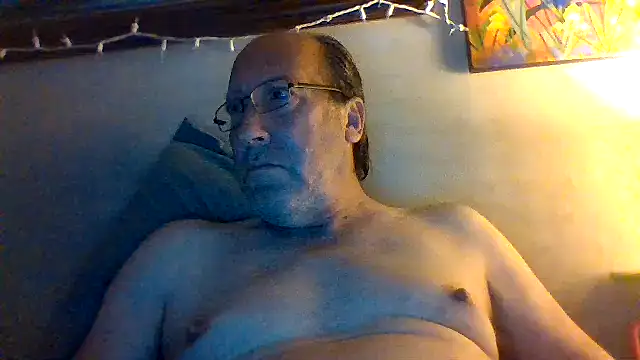hornyrich69 online show from 04/17/26, 05:54