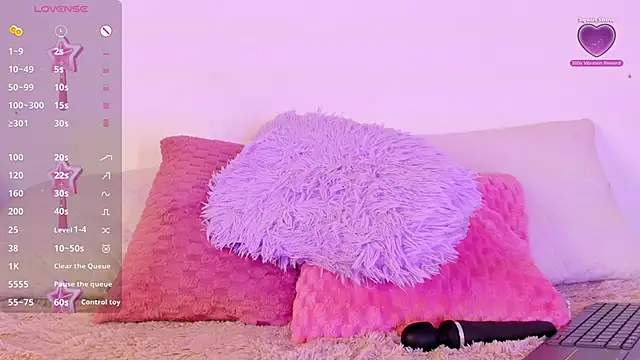 Snapshot of angel_rizzo_ chatting on 01/11/25, 08:43 angel rizzo online show from 01/11/25, 08:43