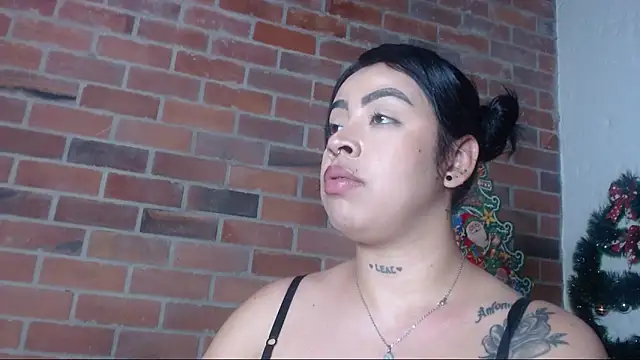 salome  hills1 online show from 01/07/25, 10:30