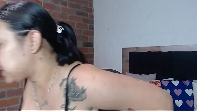 salome  hills1 online show from 09/12/25, 07:58