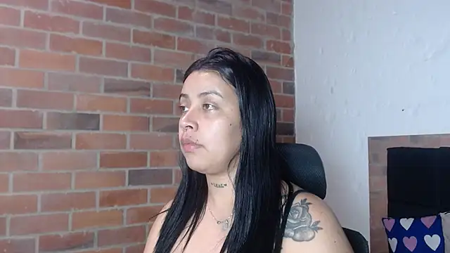 salome  hills1 online show from 06/15/26, 08:00