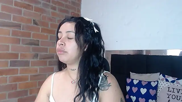 Snapshot of salome__hills1 chatting on 07/15/26, 04:56 salome hills1 online show from 07/15/26, 04:56