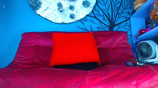 Mracialatina online show from 02/25/25, 08:51