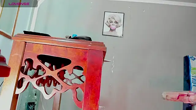 Jimena Grey online show from 04/23/26, 08:44