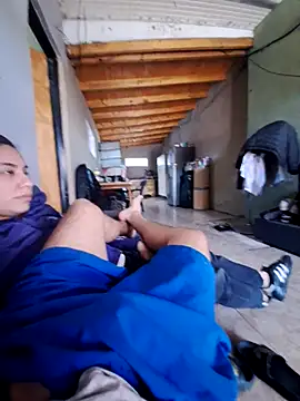 Snapshot of Michellluxo chatting on 09/29/25, 06:02 Michellluxo online show from 09/29/25, 06:02