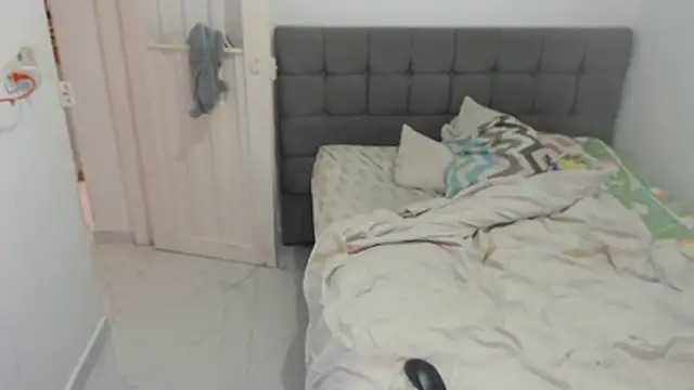 Snapshot of 69_anal_hard chatting on 02/20/26, 01:33 69 anal hard online show from 02/20/26, 01:33