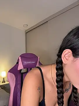 Hips hannah online show from 10/19/25, 06:41