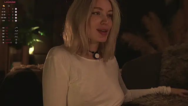 LinaKinky online show from 12/15/24, 12:06