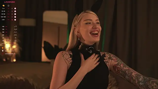 LinaKinky online show from 01/24/25, 03:02