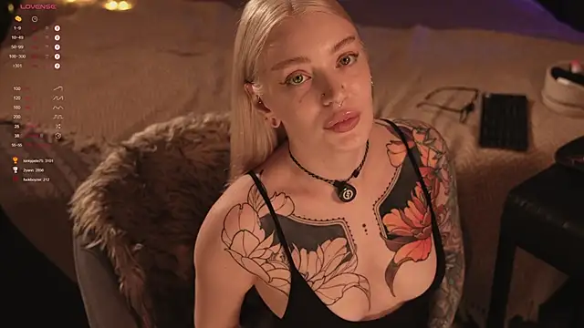 LinaKinky online show from 02/27/25, 04:32