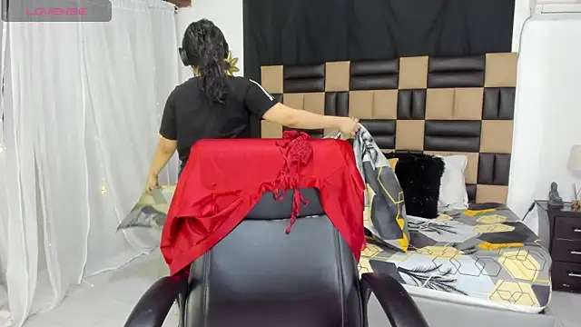 Snapshot of BonnyDelux chatting on 01/30/25, 01:31 BonnyDelux online show from 01/30/25, 01:31