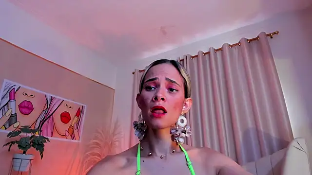 SkiinnyAna online show from 02/03/25, 07:42