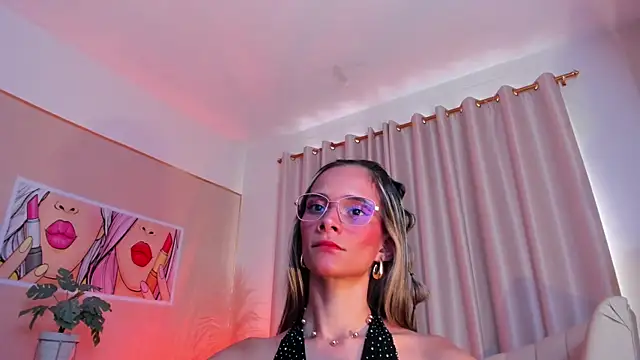 SkiinnyAna online show from 02/05/25, 07:31