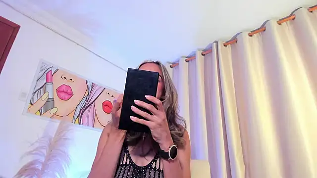 SkiinnyAna online show from 02/05/26, 07:40