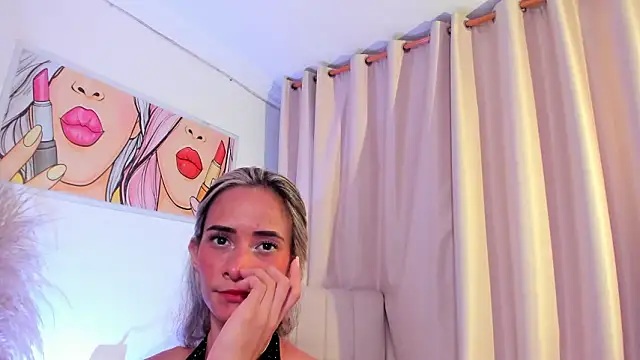 SkiinnyAna online show from 02/11/26, 07:41