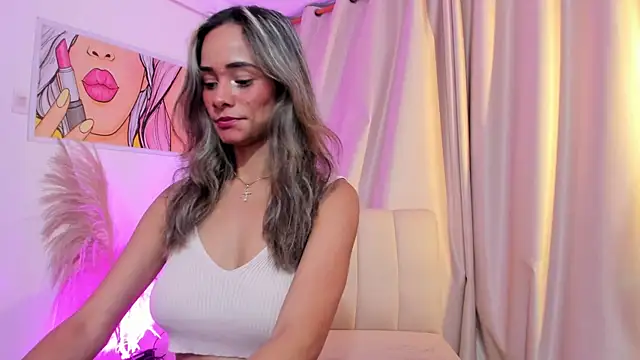 SkiinnyAna online show from 04/04/26, 07:33