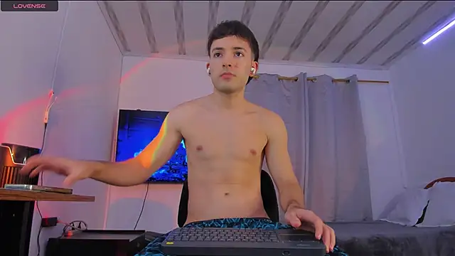 bower and colucci online show from 11/03/25, 01:19