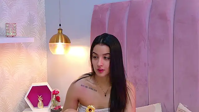 LeenaBrown online show from 06/03/26, 12:41