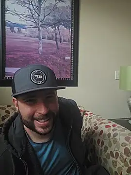 Snapshot of JeepinAround chatting on 12/19/25, 03:30 JeepinAround online show from 12/19/25, 03:30