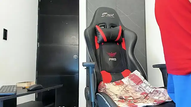 sergiio mesa27 online show from 12/28/24, 12:15