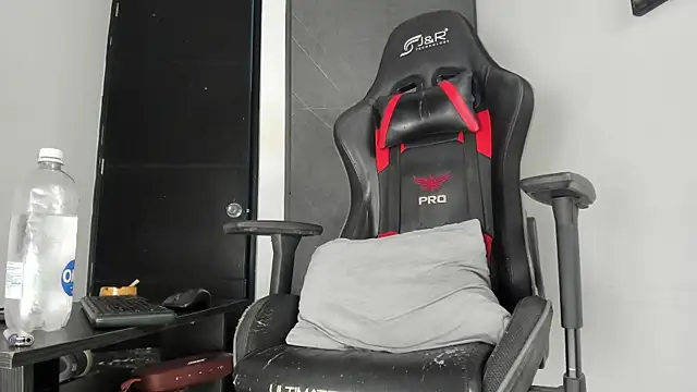 sergiio mesa27 online show from 12/17/25, 12:05