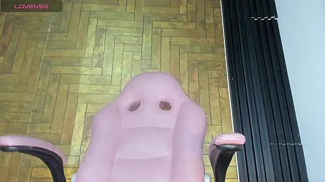 Lissalittlee online show from 02/12/25, 07:24