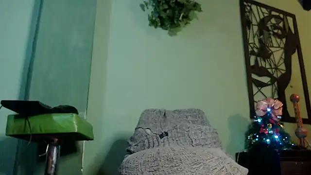 thirstymoonxx online show from 12/20/24, 01:36