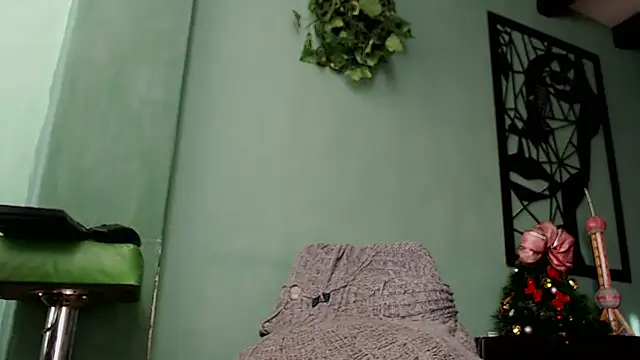 thirstymoonxx online show from 12/20/24, 09:39