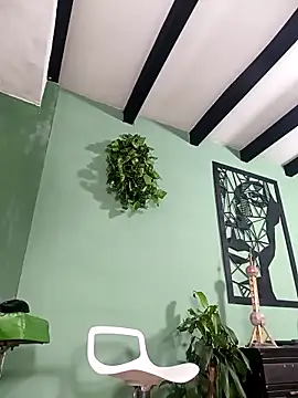 thirstymoonxx online show from 04/24/26, 04:59