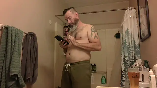 Snapshot of bongripingclitlicker chatting on 02/17/25, 04:42 bongripingclitlicker online show from 02/17/25, 04:42