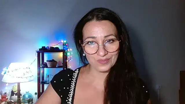 KeisyNeonX online show from 11/18/25, 08:35