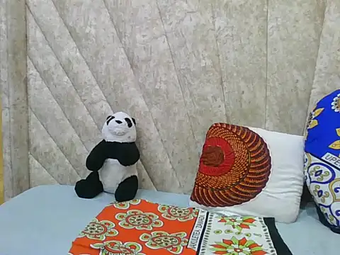 Sexy Villagegal online show from 10/18/25, 09:04