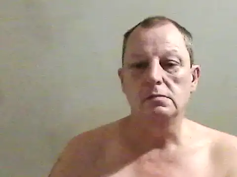 Snapshot of chubbybear2cum chatting on 12/24/24, 07:55 chubbybear2cum online show from 12/24/24, 07:55