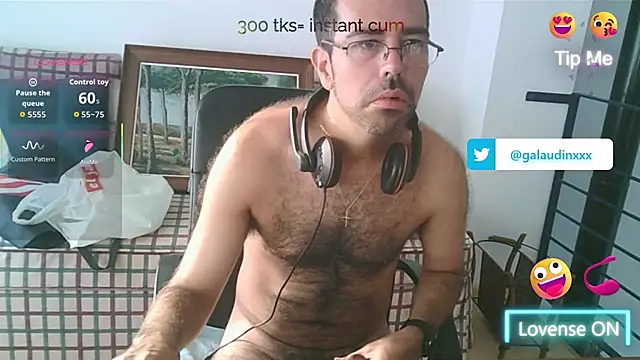 Snapshot of galaudin_3x_ chatting on 07/03/26, 06:31 galaudin 3x online show from 07/03/26, 06:31