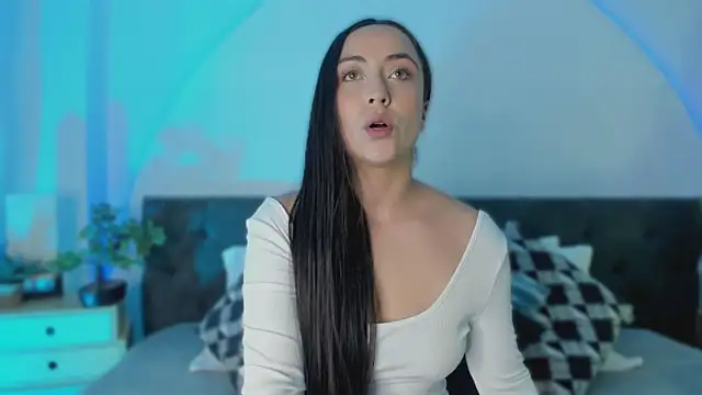 Grace Duppon online show from 02/22/25, 07:36