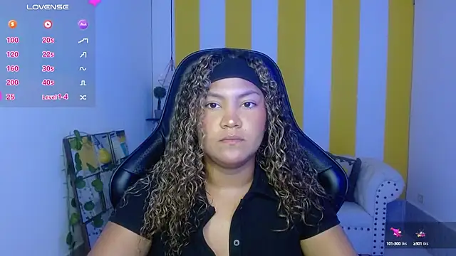 Snapshot of Cristal_War chatting on 01/09/25, 11:24 Cristal War online show from 01/09/25, 11:24