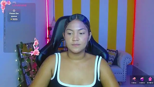 Snapshot of Cristal_War chatting on 01/14/25, 11:58 Cristal War online show from 01/14/25, 11:58