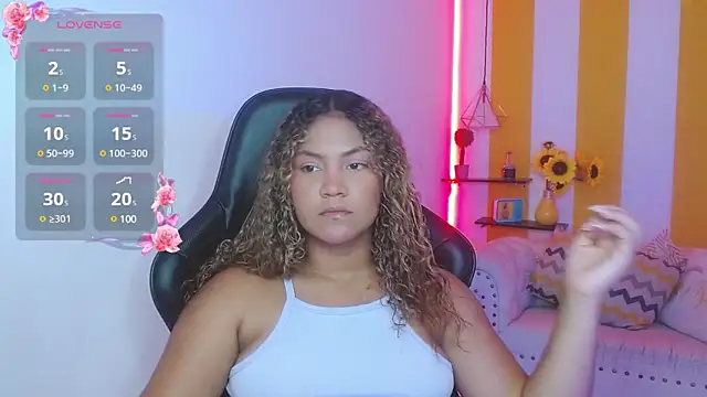 Snapshot of Cristal_War chatting on 01/23/25, 11:36 Cristal War online show from 01/23/25, 11:36