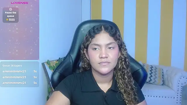 Snapshot of Cristal_War chatting on 03/04/25, 11:54 Cristal War online show from 03/04/25, 11:54