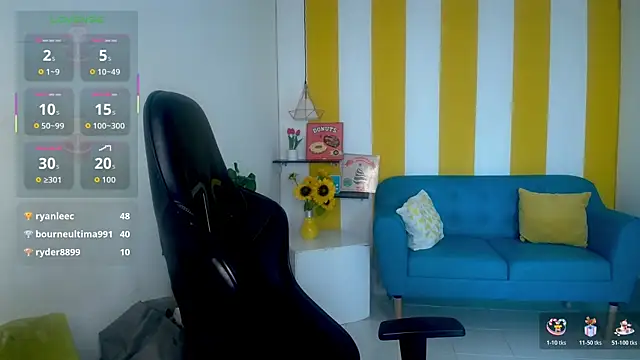 Snapshot of Cristal_War chatting on 12/04/25, 11:24 Cristal War online show from 12/04/25, 11:24